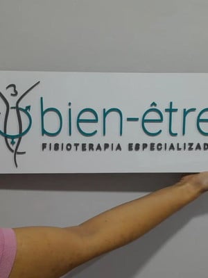 Placa com logomarca para clínicas, empresas, consultórios