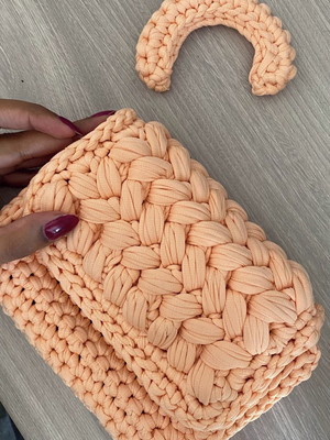 Bolsa puff crochê artesanal