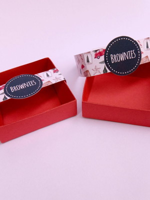 Caixa para brownie colorida com cinta personalizada