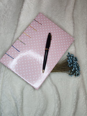 Caderno artesanal costura copita tamanho a5 75g coloridas