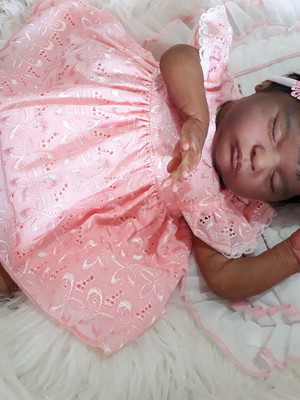 Bebê reborn laura negra