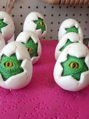 Ovo dinossauro biscuit