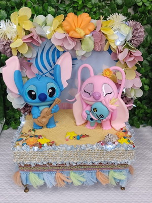 Caixa cenário stitch com led (luzinhas)