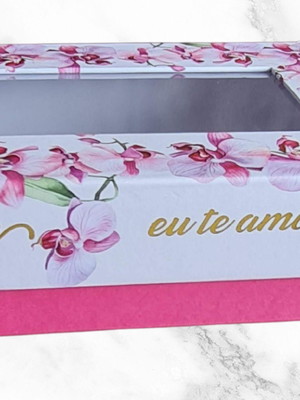 Caixa cartonada com visor