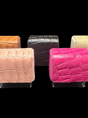 Carimbo couro croco personalizado customizado com inicial