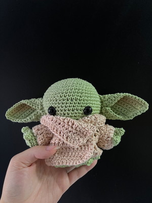 Amigurumi baby yoda / grogu de crochê