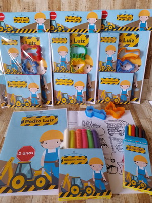 Kit colorir construção