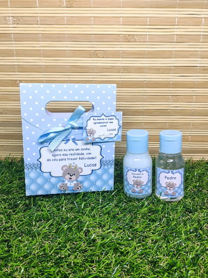 Lembrancinha maternidade hidratante + álcool gel sacolinha