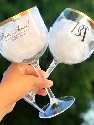 Taça de gin personalizada com borda metalizada