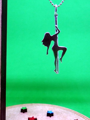 D304 pingente de prata pole dance