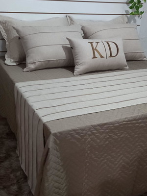 Kit peseira linho + almofada personalizada