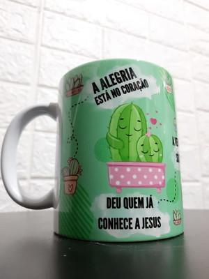 Caneca porcelana personalizada "a alegria está no coração"