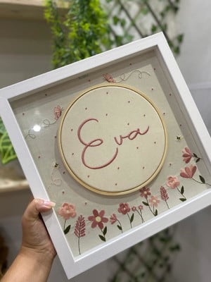 Moldura/quadro porta maternidade decoração