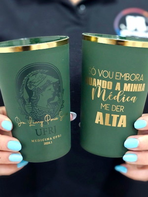 Copos acrílico twister 500ml verde com borda - medicina