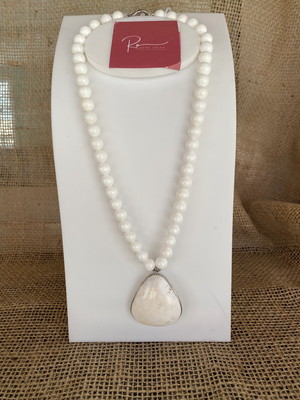 Colar onix branco pingente jade esponja com metal