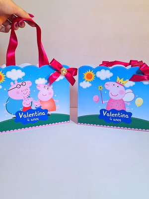 Sacolinha personalizada com laço