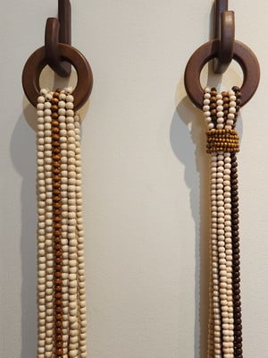 Colar de mesa ou parede
