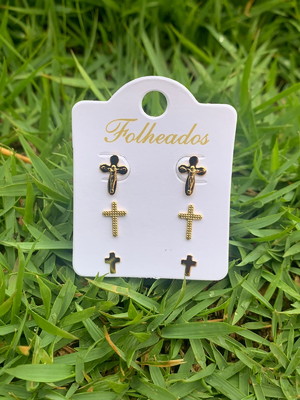 Brinco trio folheado a ouro crucif, cruz, mini cruz - tr/038