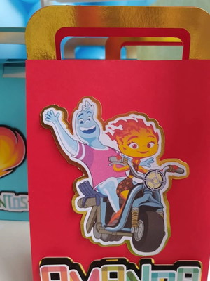 Kit personalizado para festas/aniversário - elementos