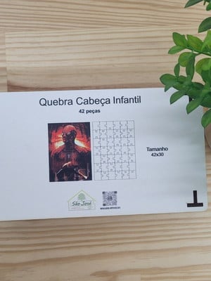 Quebra cabeça infantil heróis homem aranha 42 peças mdf