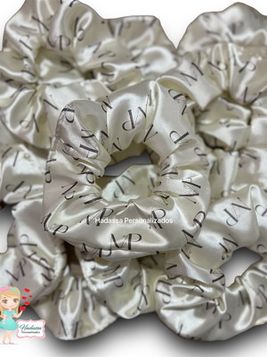 Scrunchie cetim personalizada - xuxinha em cetim