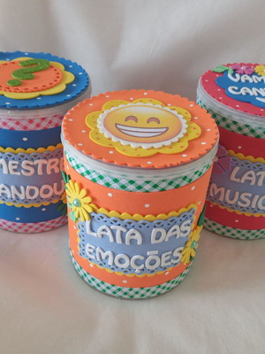 Kit com 3 latas pedagógicas de eva