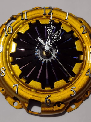 Relógio de parede decorativo de embreagem automotiva dourado