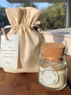 25 mini vela aromática personalizada tampa rolha c/ saquinho