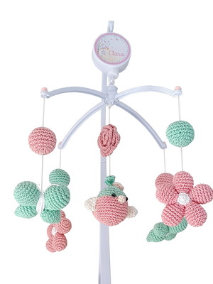 Móbile musical p/ berço amigurumi jardim