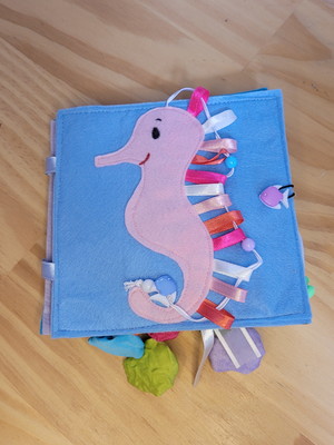 Livro sensorial fundo do mar