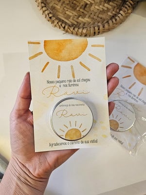 Lembrancinha de maternidade cartão personalizado e mini vela
