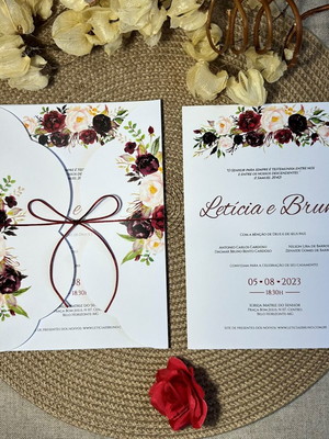 Convite de casamento marsala nuvem