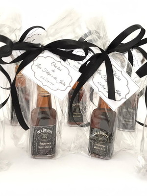 Abridor/imã formato whiskey