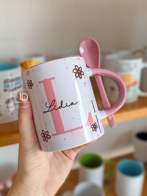 Caneca com colher rosa personalizado com nome