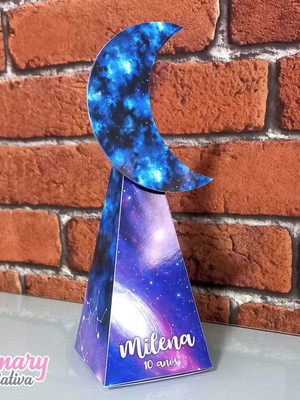 Caixa pirâmide galáxia com aplique lua mod.001