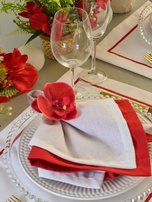 Mesa posta vermelha e branca 6 lugares