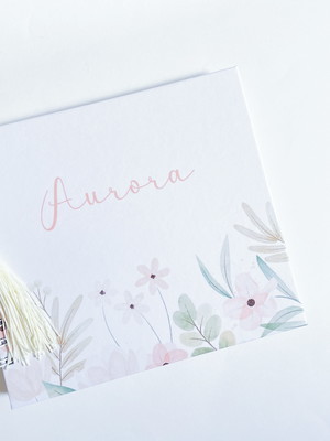 Livro do bebê personalizado | flores delicadas