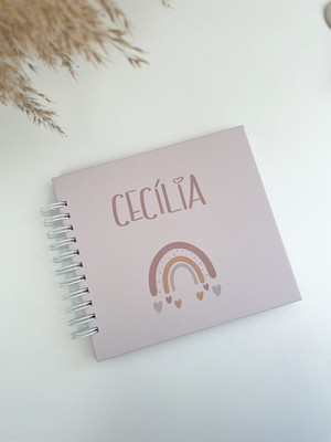 Livro do bebê personalizado | arco-íris palha