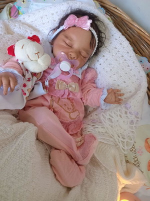 Bebê reborn negra, realista, pronta entrega