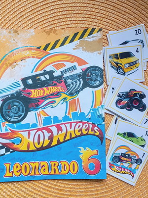 Álbum de figurinhas e livro de colorir hot wheels - 15x21
