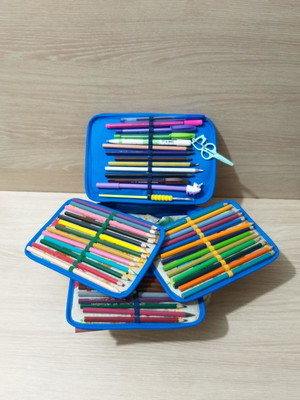 Estojo 100 pens, com três abas