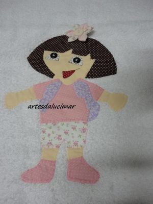 Toalha banho dora aventureira