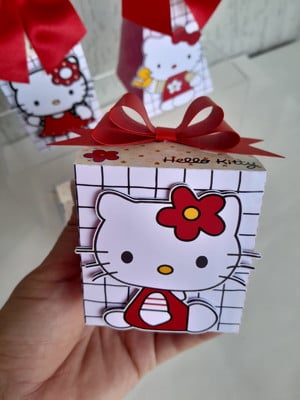 Caixa cubo clássica hello kitty vermelha