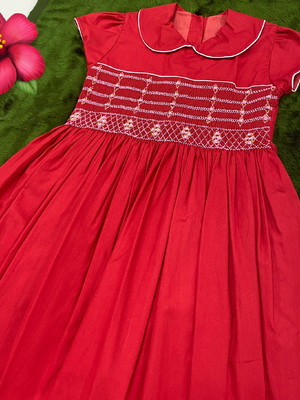 Vestido=bordado a mão= 7 anos