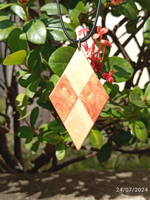 Colar losangos - 02