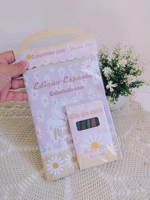 Kit livro de colorir tema margaridas com giz de cera