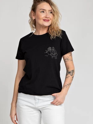 Camiseta bordada com a sua foto
