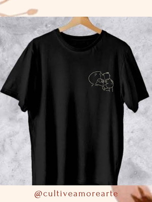 Camiseta bordada com a sua foto