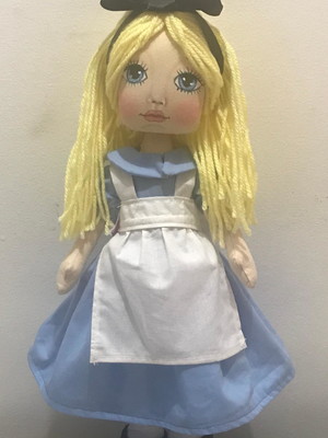 Boneca de pano alice