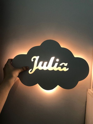 Nuvem iluminada luz de led e nome vazado do bebe